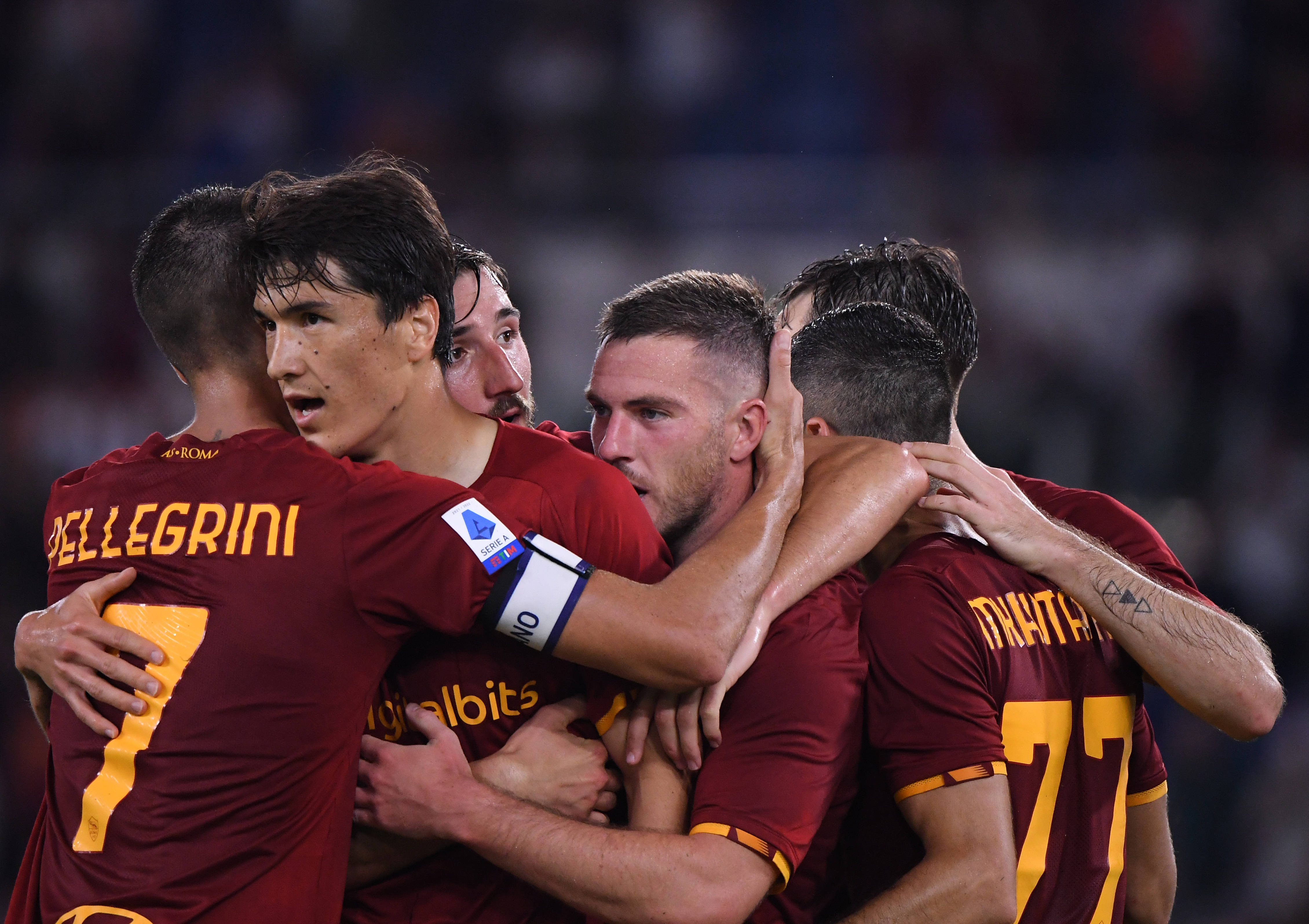 半岛体育官网-罗马客场遗憾失利，欧战前景堪忧