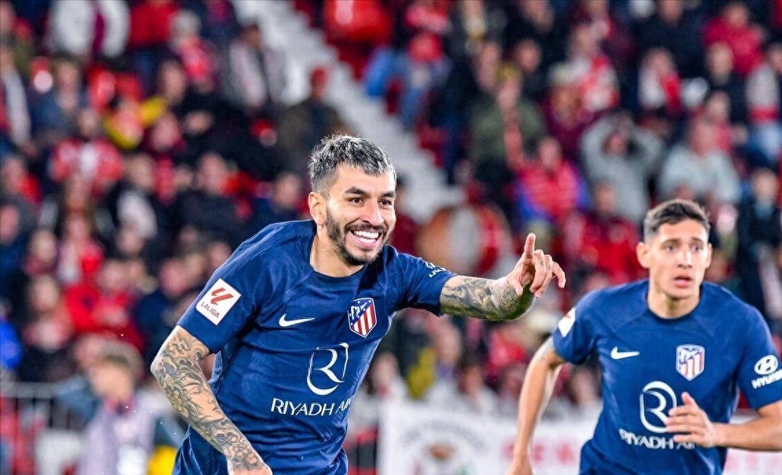 半岛app下载体育-关于阿尔维萨罗主场逼平，积分持续增加的信息