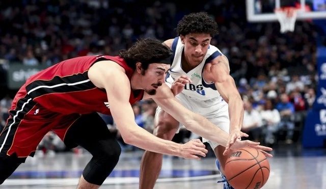 半岛app下载体育-美国代表团在篮球比赛中遭遇挑战